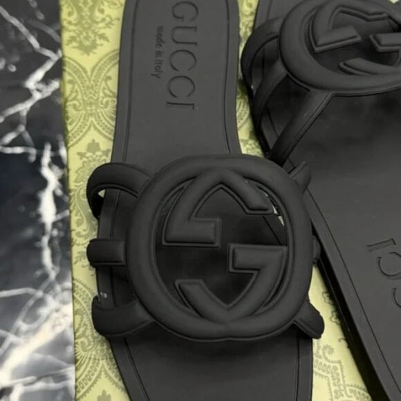 Gucci Women's Black Marmont Rubber Slides US 9 - New with Box - Picture 4 of 7